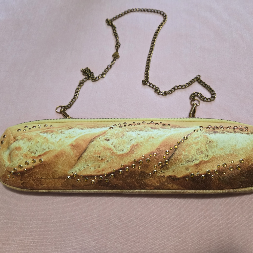 Stylish Tan Baguette Bag